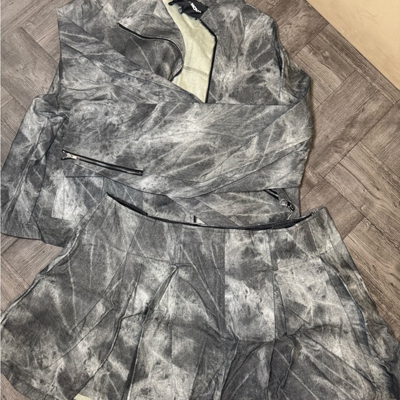 Fashion Nova - Babe Alert Faux Leather Set - Picture 3 of 6